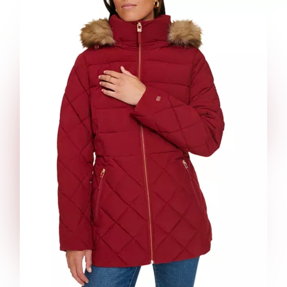 🆕NWT Tommy Hilfiger MACY'S EXCLUSIVE Faux Fur Trimmed PUFFER COAT Medium - Picture 4 of 12